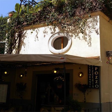 Il Pozzo Apartment Sorrento Bagian luar foto